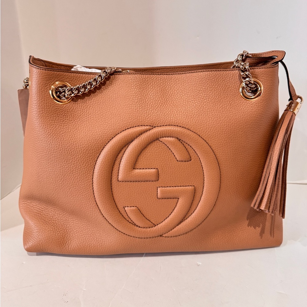 Gucci Camelia Camel Pebbled Leather Soho Shoulder Hand Bag Tassel NEW